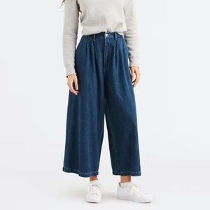 Levi's Wide Leg Pleated Jeans, VGUC, Size 29/30